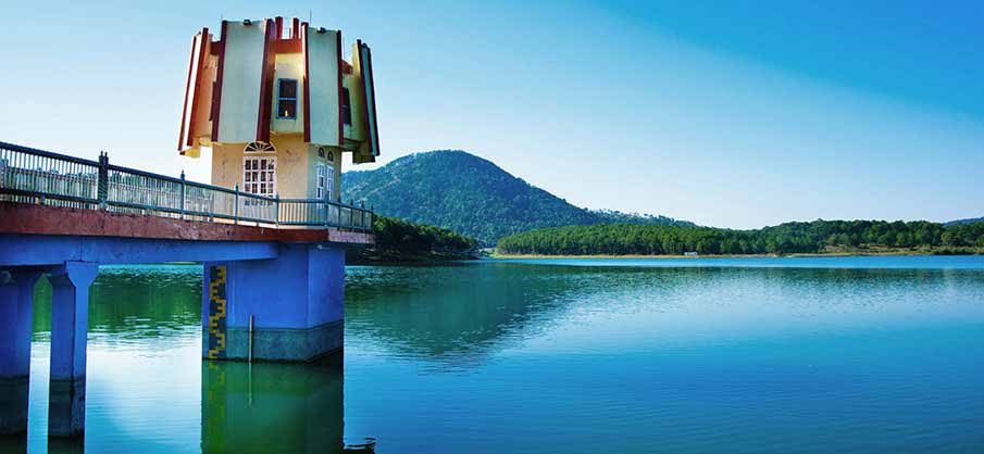 dalat-vietnam-lake